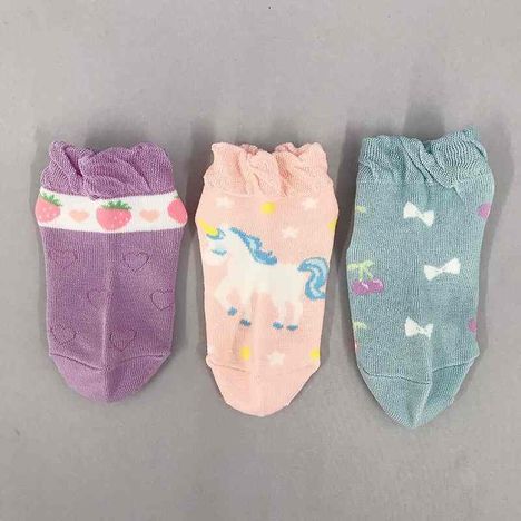 子供靴下　アンクル丈１３　メルヘン異柄の3番目の写真