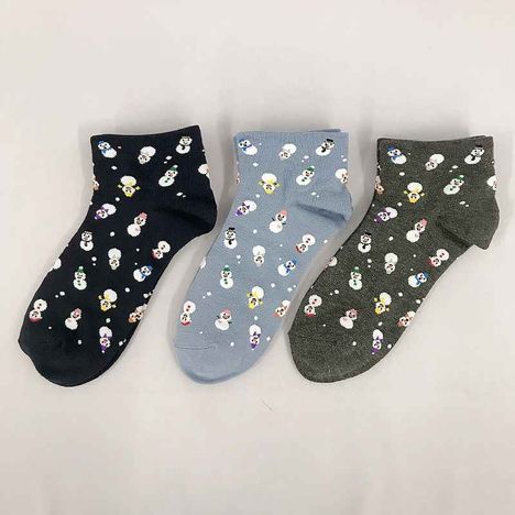 婦人アンクル丈靴下　スノーマン柄の2番目の写真