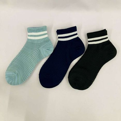 婦人　粗メッシュ靴下アンクル丈　ライン柄の3番目の写真