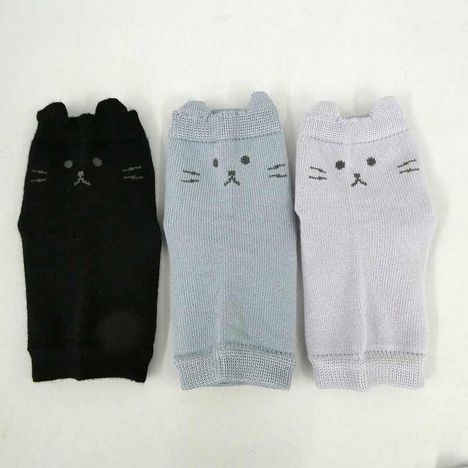 保湿用　かかとソックス　耳付き猫柄の3番目の写真