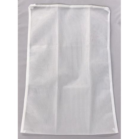 ファスナーが上にある洗濯ネットＬの2番目の写真