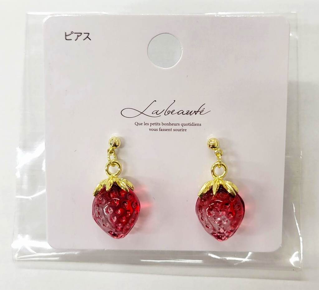 いちごピアスの商品画像