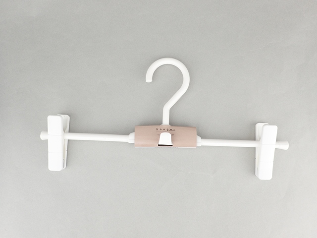 スカートハンガー　ホワイトの商品画像