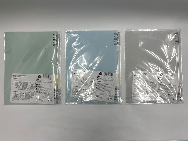 手が当らないルーズリーフバインダーＢ５の2番目の写真