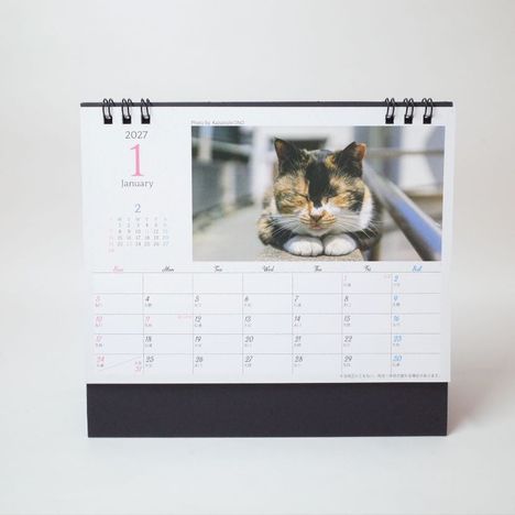 ２０２７　猫カレンダー（卓上）の3番目の写真