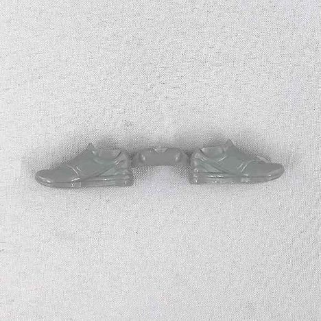 １／１２足元　ハイテクスニーカーの2番目の写真