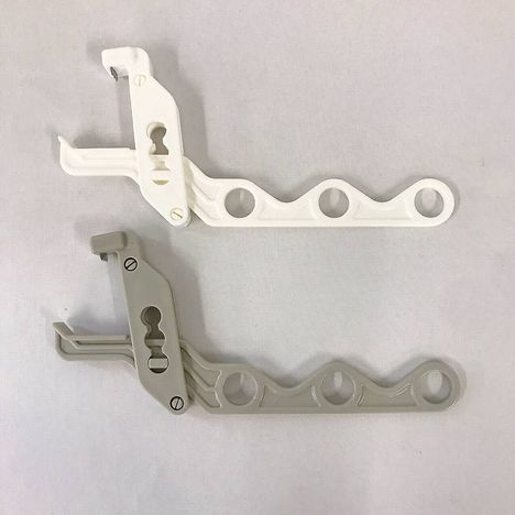 ハンガーラック　窓枠用の3番目の写真