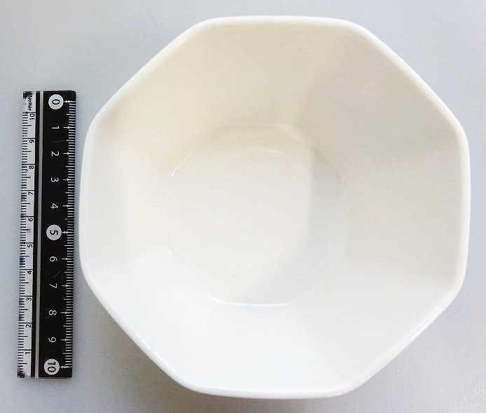 ミルキー八角小鉢（中）の商品画像