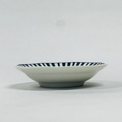 ヤリ十草　八角小皿の3番目の写真