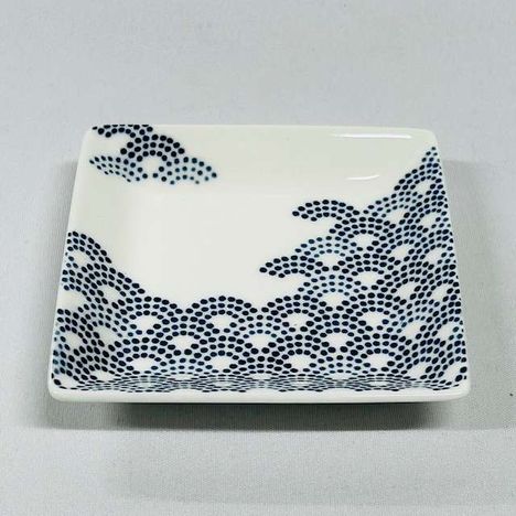 青海波　角小皿の商品画像