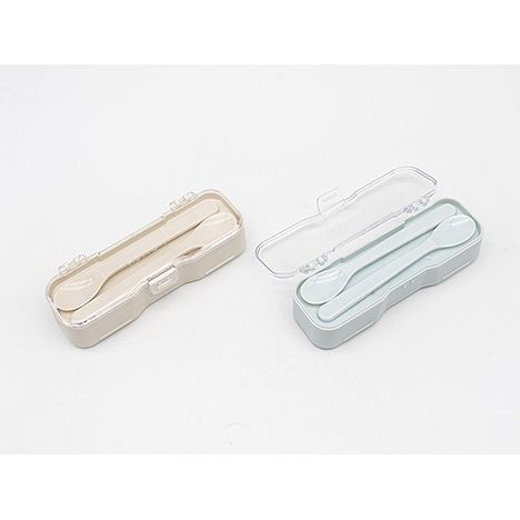 幼児食器　スプーン２Ｐ＆おやつケースの2番目の写真