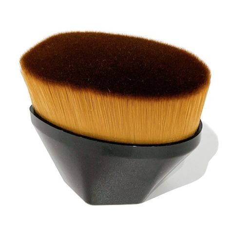 ファンデーションブラシの4番目の写真