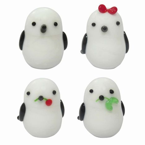 ミニガラスオブジェ　シマエナガの3番目の写真